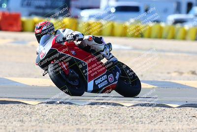 media/Feb-12-2022-SoCal Trackdays (Sat) [[3b21b94a56]]/Turn 2 (1045am)/